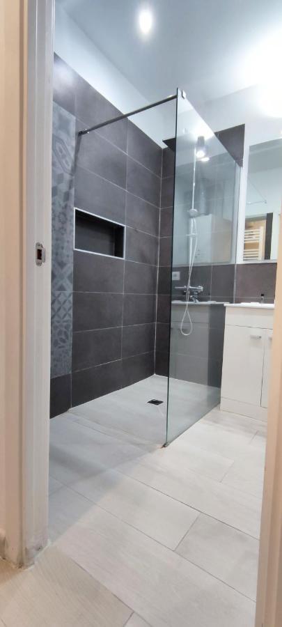 Spacious Flat Puerta Del Sol Madryt Zewnętrze zdjęcie